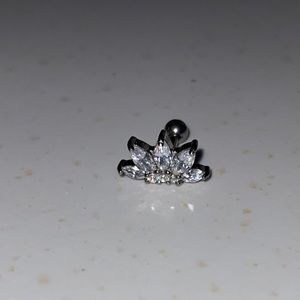 Spirit Adornments Half Lotus 18g barbell